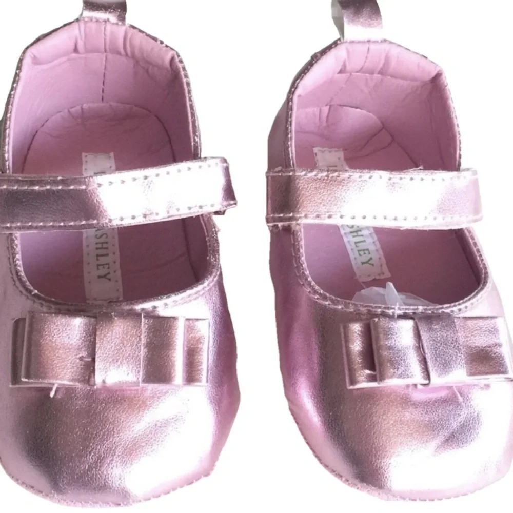 Laura Ashley Mary Jane’s Pink Metallic Bow Babies Toddler’s Shoes